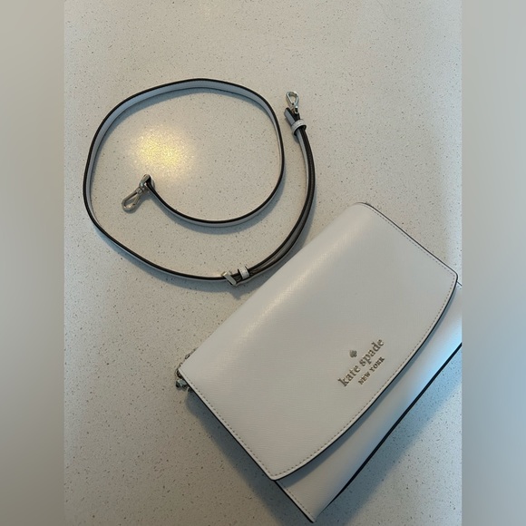 White Kate Spade Purse ♠️ 🤍 - Picture 8 of 10